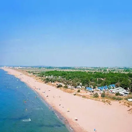 Maisonette In Valras-plage Near Sandy *